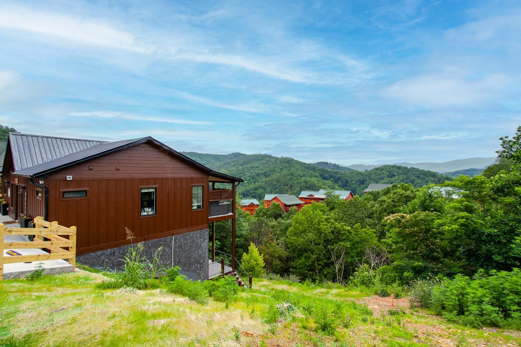 Villa Bearly Haus -Views, Hot Tub, Pool & Xbox! Pigeon Forge Exterior foto